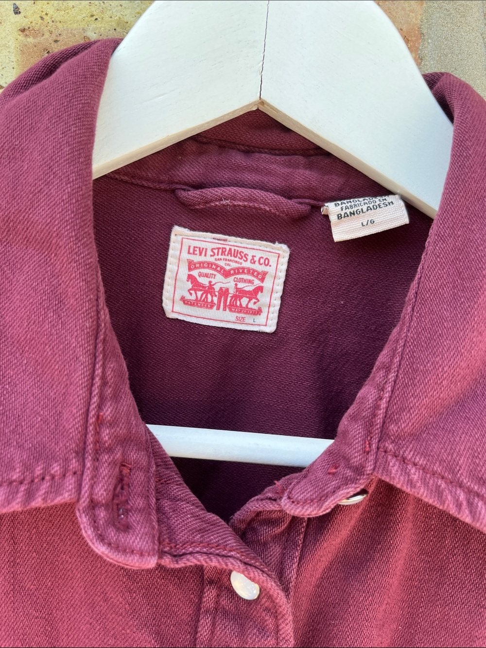 Levi's Womens Burgundy Button-Up Shirt - Picture 4 of 5